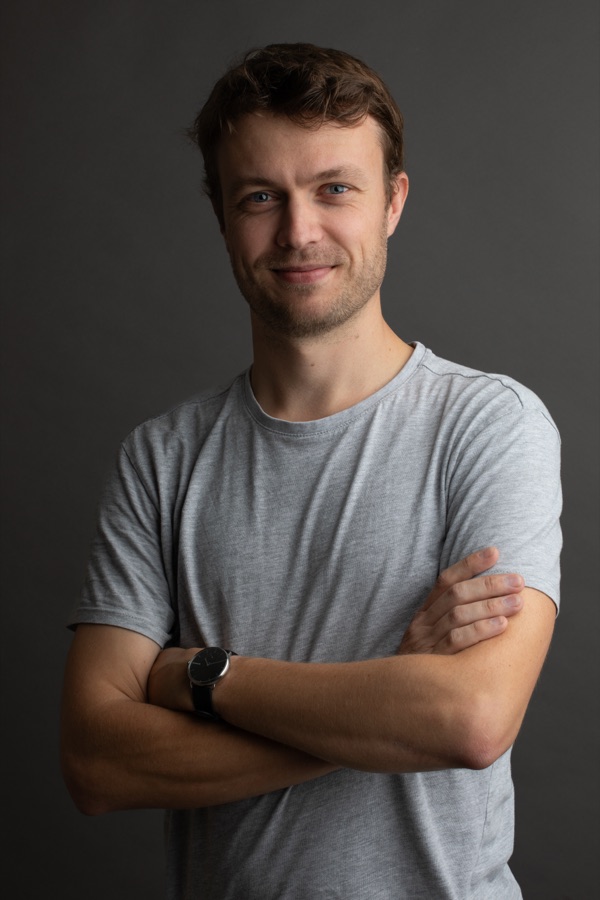 Simon Herlin, comédien voix-off professionnel